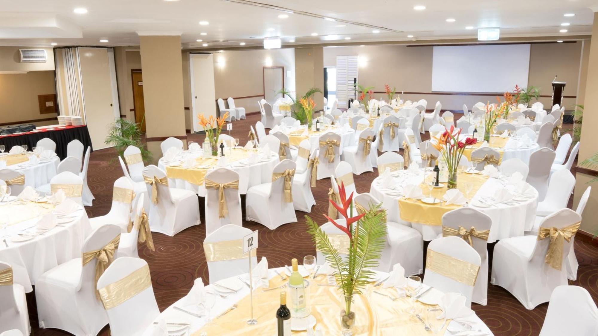 Holiday Inn & Suites Port Moresby By Ihg Екстериор снимка