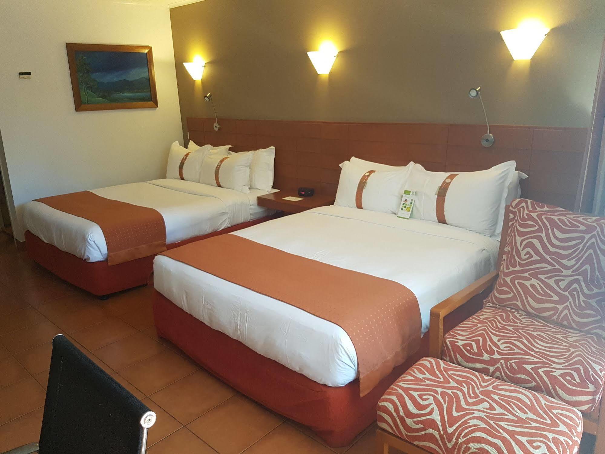 Holiday Inn & Suites Port Moresby By Ihg Екстериор снимка